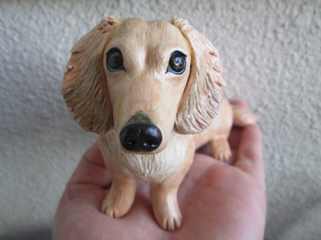 ご予約品＊ミニチュアダックスフンドの置物 | iichi 日々の暮らしを