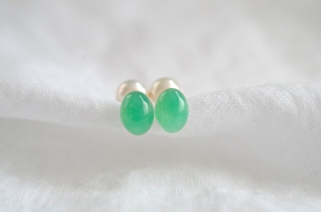 Chrysoprase pierce K18の画像1枚目