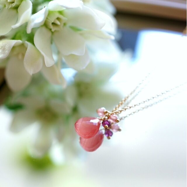 インカローズとガーネットのネックレス ~Margueriteの画像1枚目
