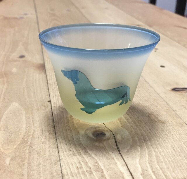ミニチュアダックスのぐい呑みの画像1枚目