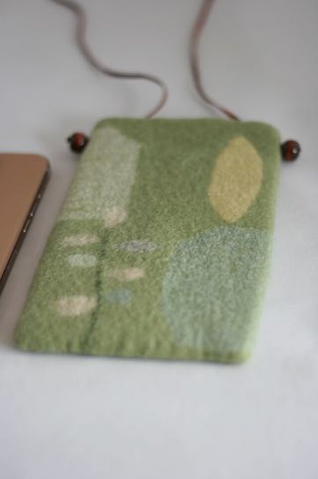 iPhoneポシェット 「春-Ⅰ浅緑」Lサイズ