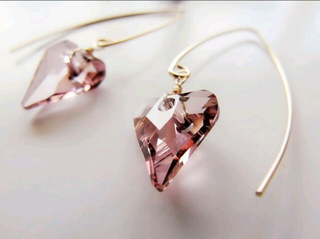 14KGF Smart Heart❤ antique pink ピアスの画像1枚目
