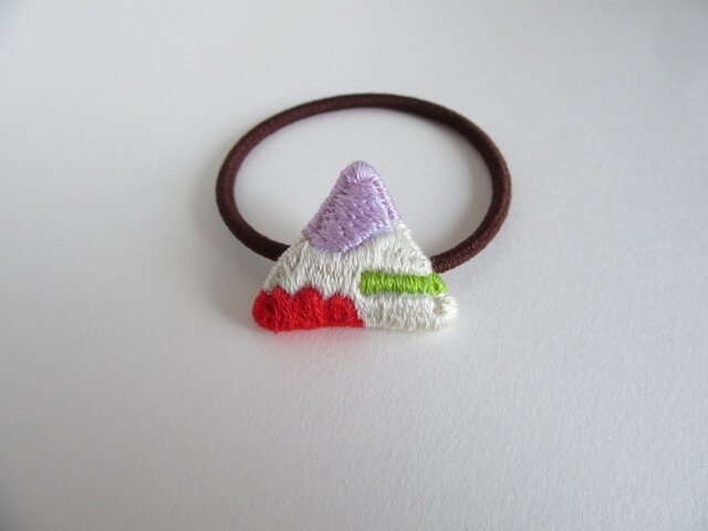 『いろいろもような三角刺繍』ヘアゴムの画像1枚目