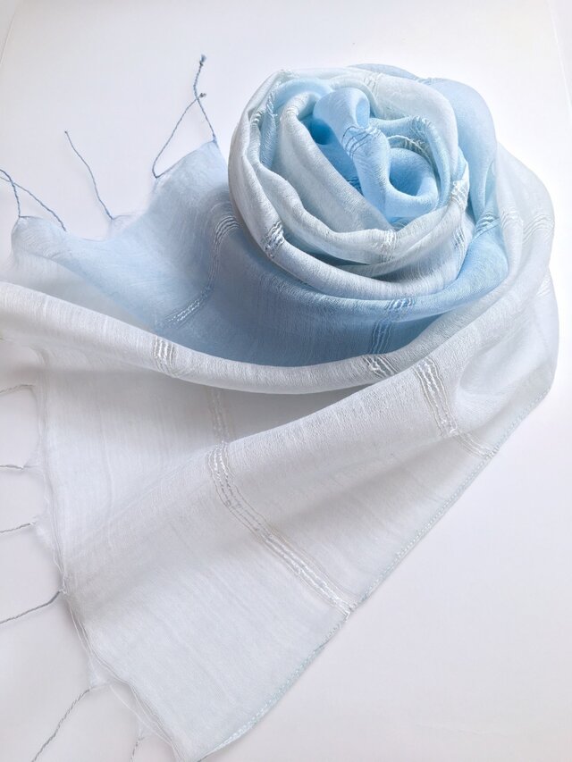 *藍白×勿忘草色*ふんわり シルクショールの画像1枚目