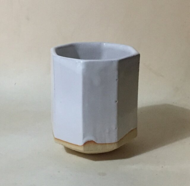 T029 白釉八角湯呑の画像1枚目