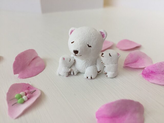春のクマフェア〜受注制作・甘えん坊のシロクマ親子〜の画像1枚目