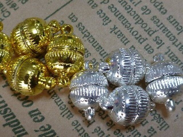 マグネットスクラブ10ミリ、金色、4個組の画像1枚目