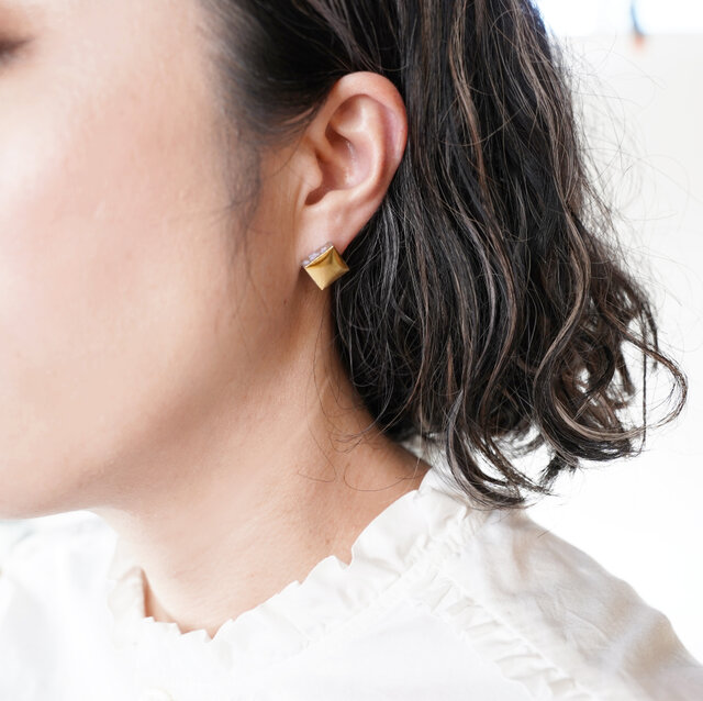 T-18 美濃焼タイル ピアス / イヤリング 裏面レザー加工 | iichi 日々