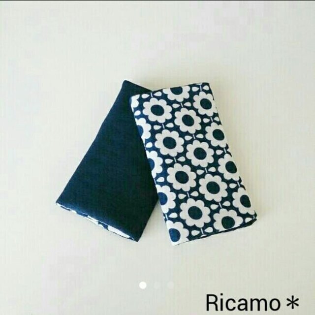 抱っこ紐よだれカバー Navy Daisy Denim Iichi ハンドメイド クラフト作品 手仕事品の通販