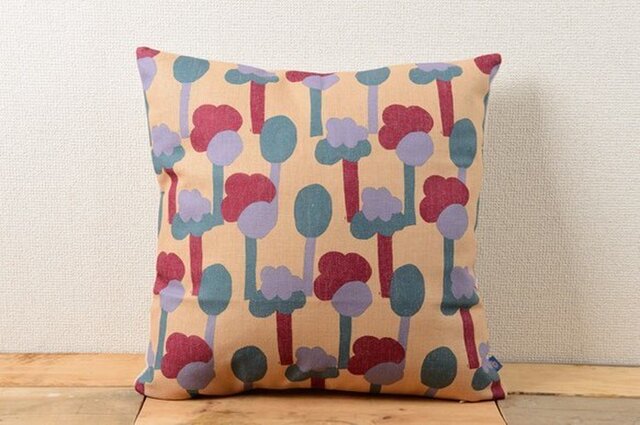 クッションカバー 45×45cm TukTuk デザイン ファンガスクリーム TUKCUSHION019 天然リネンの画像1枚目