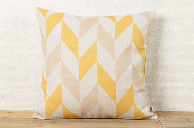 クッションカバー 45×45cm 北欧柄 天然リネン ベージュイエローフェザー jubileecushioncc027の画像1枚目