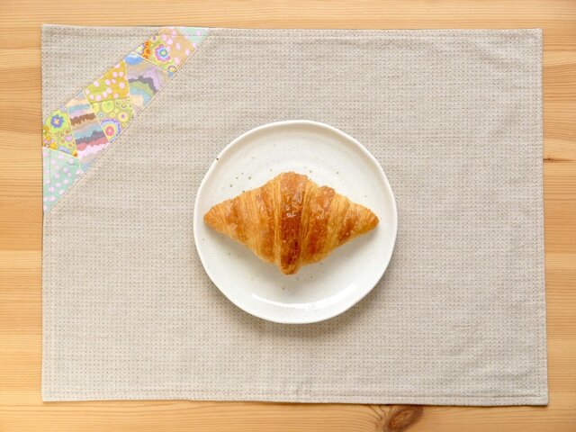 ランチョンマット ~柔らかな風~ ベージュの画像1枚目