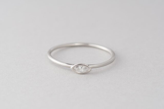 Marquise Ptマーキスカットダイヤモンドリング(まっすぐ)の画像1枚目
