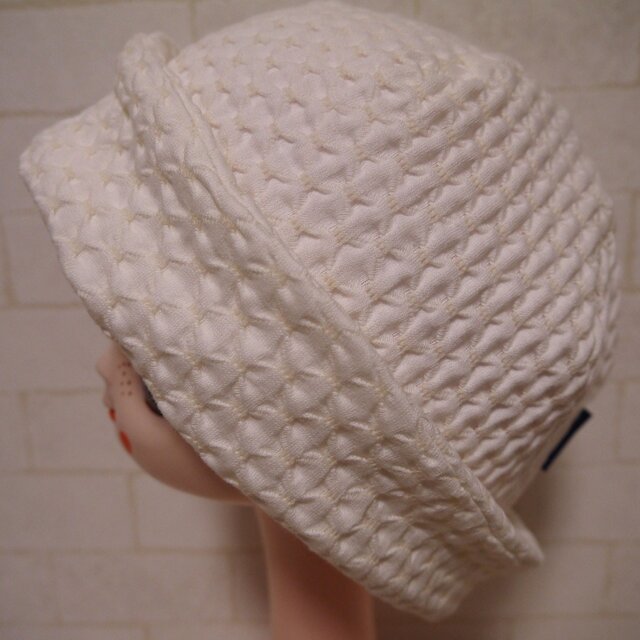 ワッフルニット生地で作ったニット帽