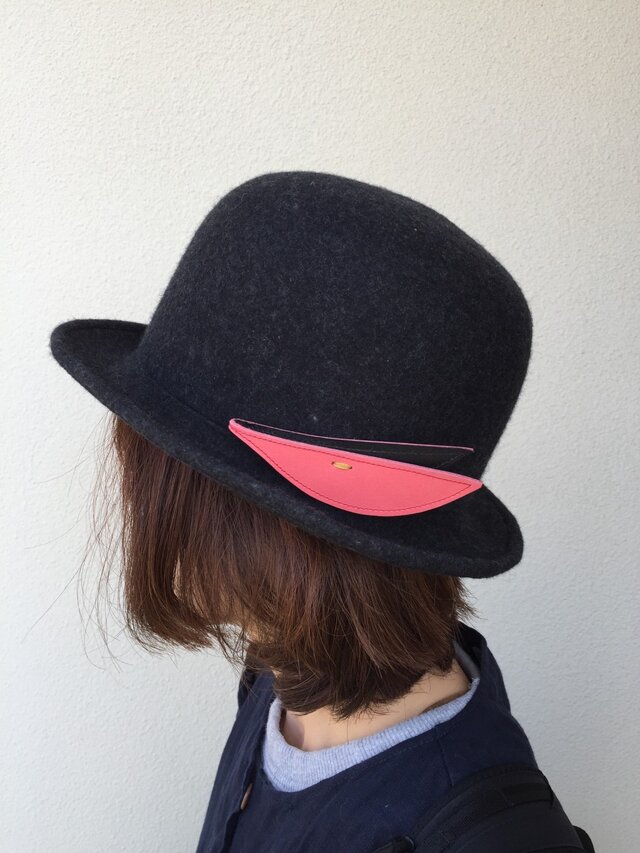 木型でできた丸型ハットの画像1枚目