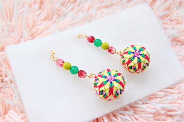 【spring2】ノンホールピアス★カラフル手毬の画像1枚目