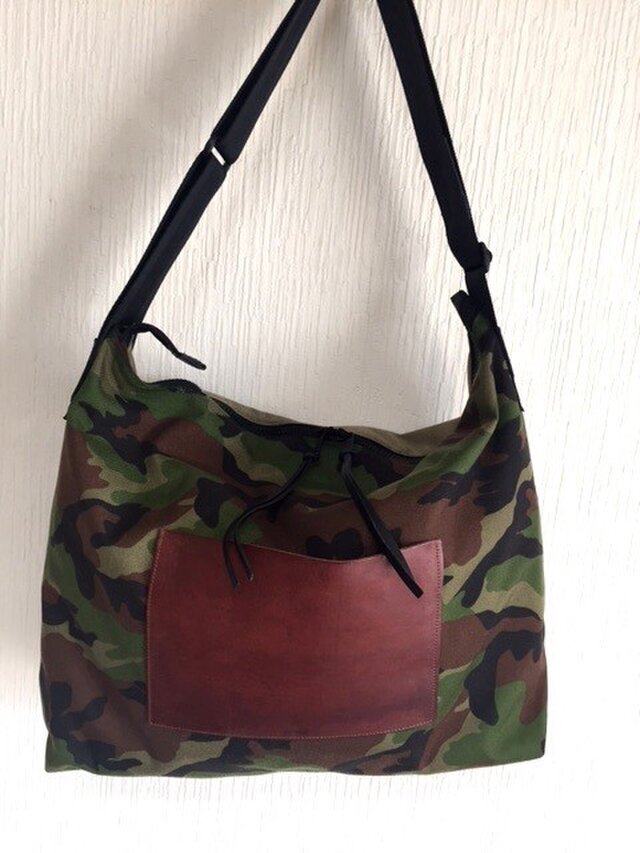 コーデュラナイロンのワンショルダーバック・大