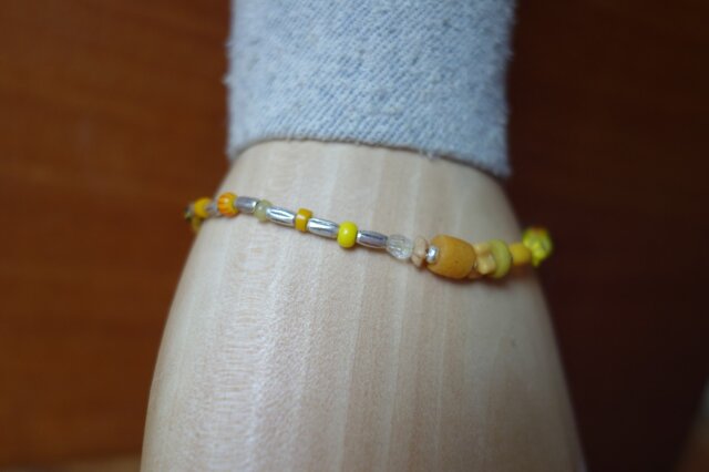 古のブレス ＠カレンシルバー＋黄色の古いビーズいろいろ＃Lサイズ