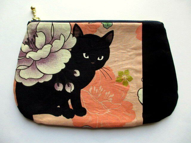 黒猫の和柄平ポーチ*オレンジAの画像1枚目
