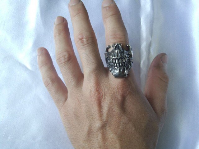 顎スカルリングnew | iichi 日々の暮らしを心地よくするハンドメイドや