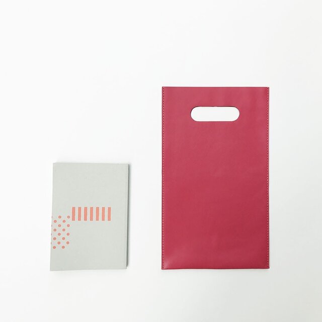 トレンドゥラムの本屋さんバッグ　実用本サイズ　チェリー