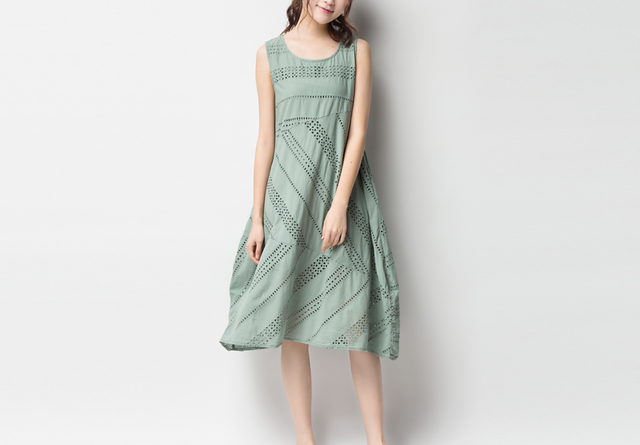 コットン生地 刺繍切り替えノースリーブワンピース ♪Green♪の画像1枚目