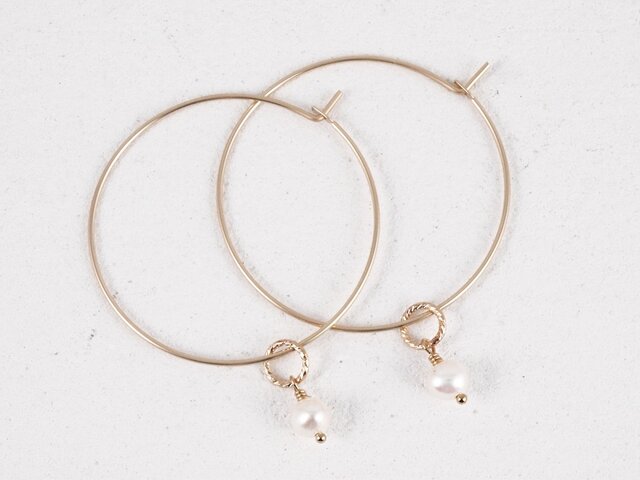 14KGF Petit Charm Hoops WHの画像1枚目