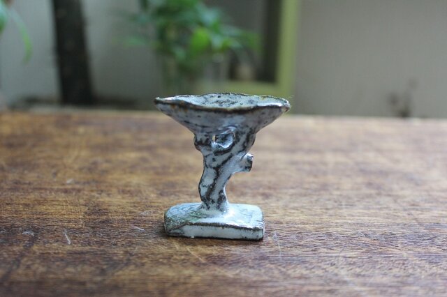 陶器のオブジェ［台座］ | iichi 日々の暮らしを心地よくする