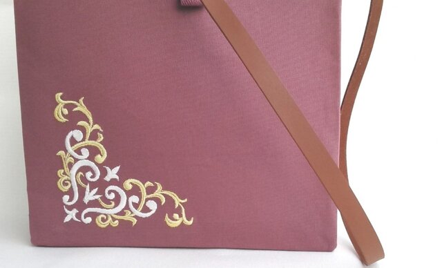 刺繍入り帆布ショルダーバッグ 蔦模様 イエロー | iichi 日々の暮らし