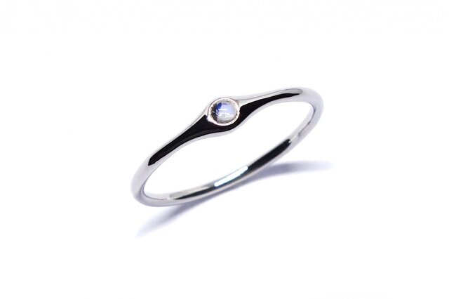 至高のロイヤルブルームーンPt900リング【Pio by Parakee】Royal blue moonstoneの画像1枚目