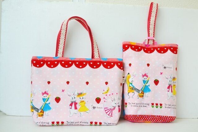 大人気柄♪うさぎカップルのレッスンバッグ&シューズ入れセットの画像1枚目