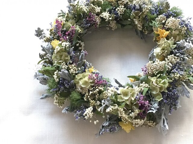 華やぐ草原のリースの画像1枚目