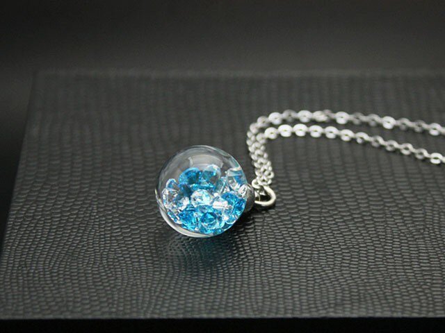 Bijou Glass Ball Pendant L ウルトラマリンブルーカラー Iichi ハンドメイド クラフト作品 手仕事品の通販