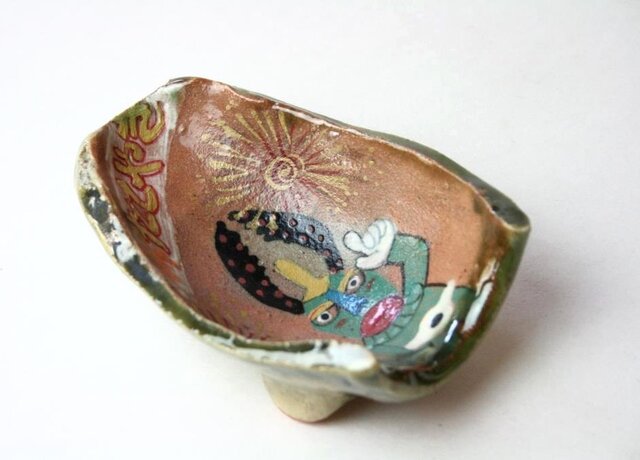 陶芸織部.Festival..お祭り織部のアニメ皿.cute ceramics.contemporaryの画像1枚目
