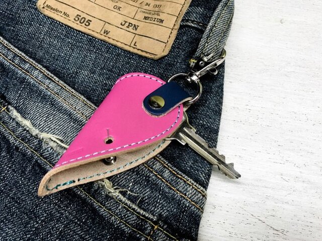 送料無料】大人なハートのスリムキーケース「アイニティーハーツ