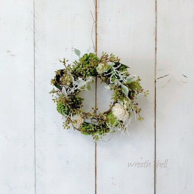 Green wreath ・たくさんのツイッグの画像1枚目