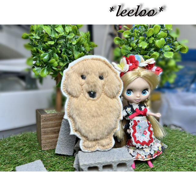 ダックスフンド☆ふさふさ犬ワッペン☆クリーム/レッド☆全身8.5-1枚