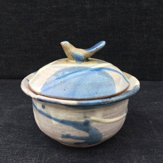 鳥の蓋つき灰皿(ベージュ)の画像1枚目