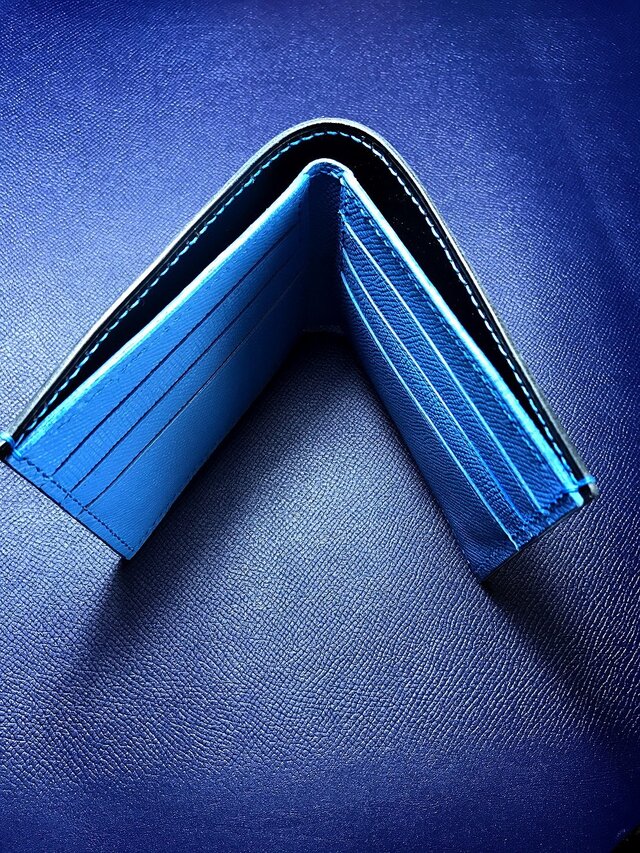 レザー二つ折り財布