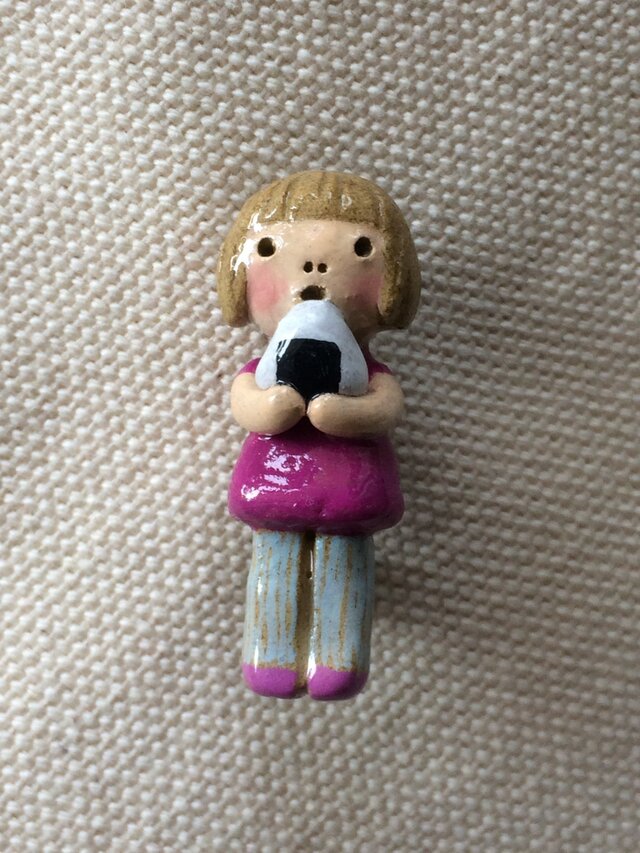 ブローチ【おにぎり】の画像1枚目