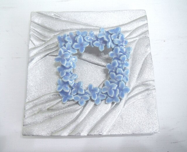 花のbroach 〈アリッサム〉水色の画像1枚目