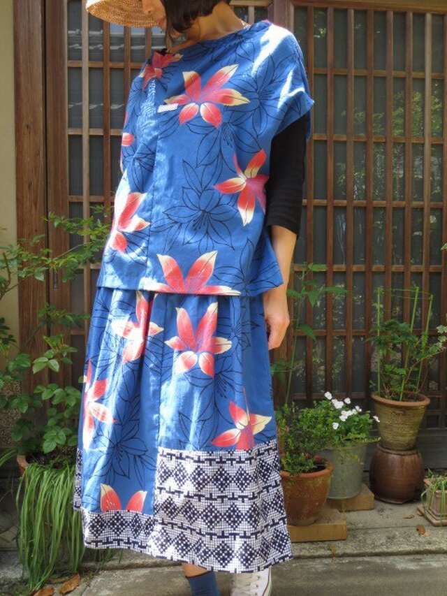 浴衣リメイクブラウス☆ボートネックでフレンチ袖♪ブルーにピンク