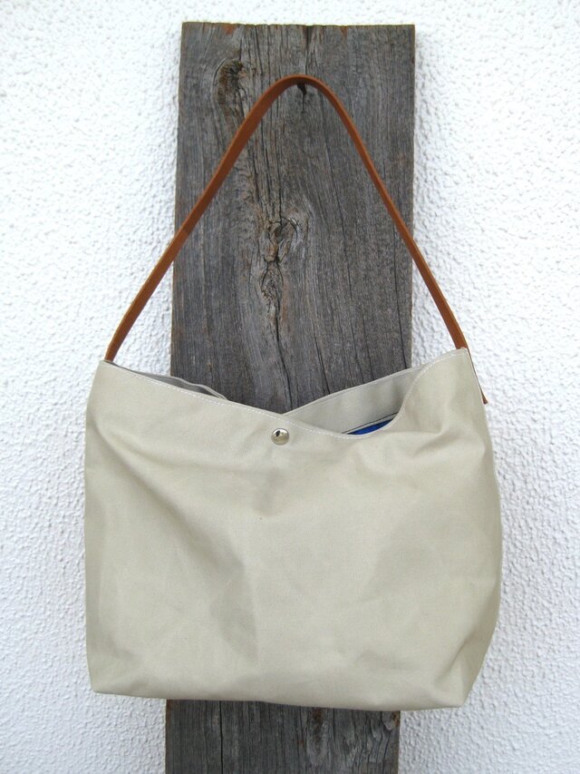 トートバッグ　オフホワイト