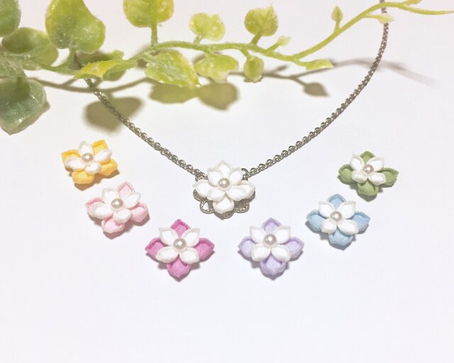 あじさいの虹色ネックレス -つまみ細工-の画像1枚目