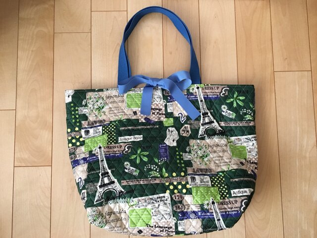 グリーンキルティングりぼん付きビッグトートの画像1枚目