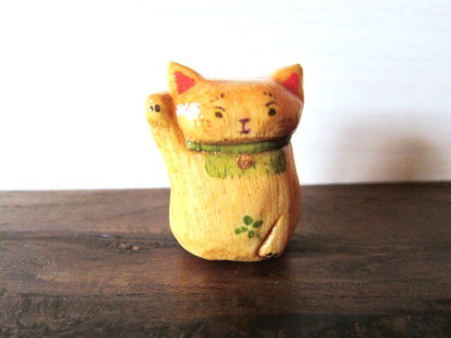 木彫り招きねこ M-12の画像1枚目