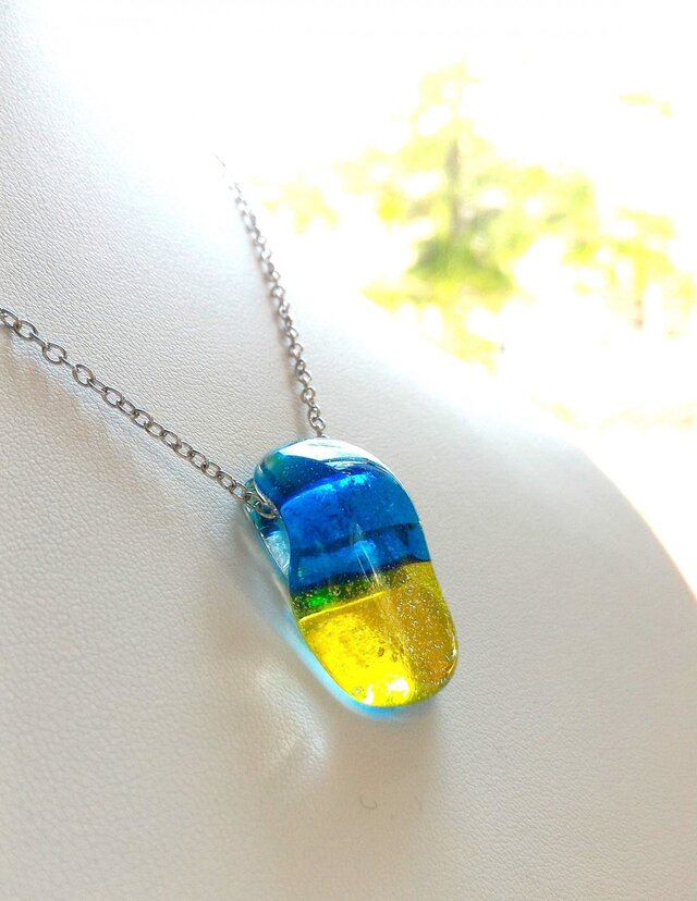 夏の日glassネックレスの画像1枚目