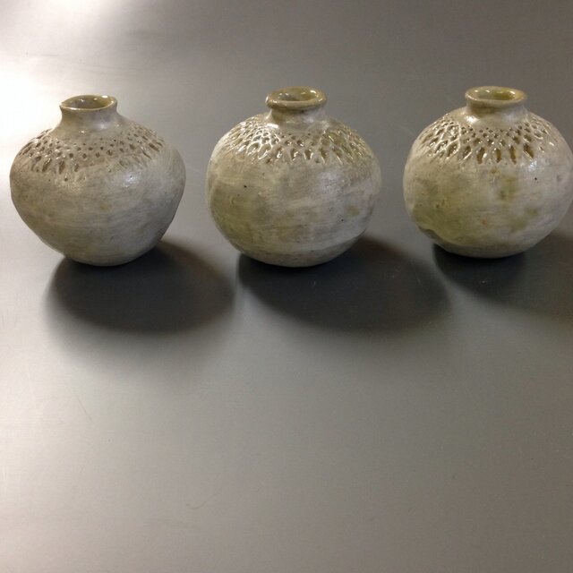 小さい花器の画像1枚目