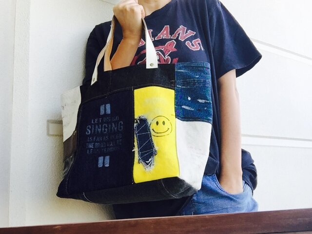 8号帆布トートバッグ(MT)ミルクティー×英字(イエロー/黒文字)まきいるか様 新作着画☆デニム&倉敷8号帆布トートバッグ Mサイズ yellow白革