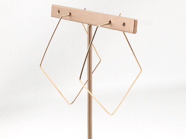 14KGF Square Wire Earrings / Diaの画像1枚目